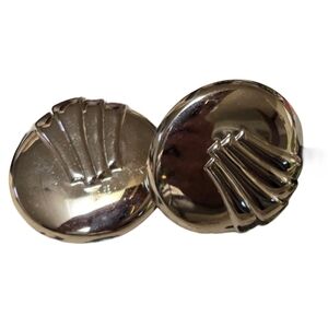 Monet silver clip-on earrings 1970s.